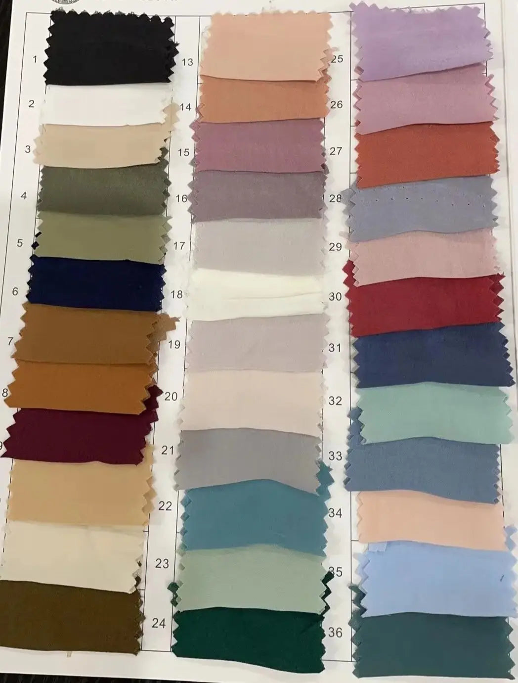 Layali Exklusiv-Kollektion – Velvet Satin Chiffon Hijab | Elegant - für besondere Momente